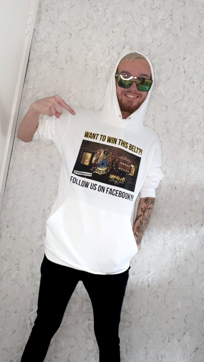 cookie2kaii9's tweet image. @OVOHydro This MUST be won. ITS a FREE giveaway via Facebook @ WWEUpdates12 @WWE i’m sat section 331 #WWECastle #ClashAtTheCastle Look out for me #WWE ps.. @DMcIntyreWWE Bring that title hame 🏴󠁧󠁢󠁳󠁣󠁴󠁿