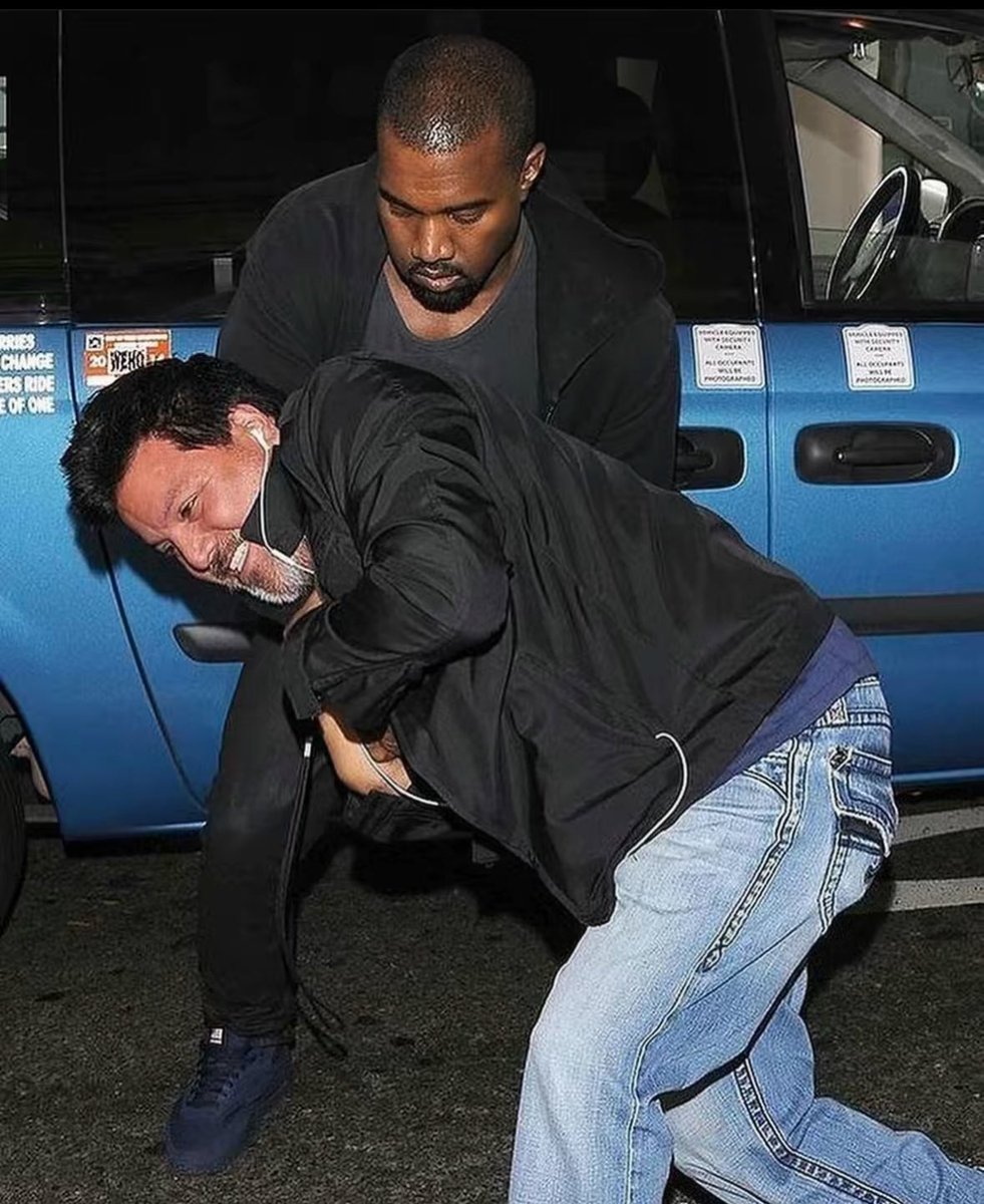 narinariography's tweet photo. Kanye vs パパラッチは
名作が多すぎるんだけど
写真だけでいうとこれが1番好きかな https://t.co/uz36IDAHuD