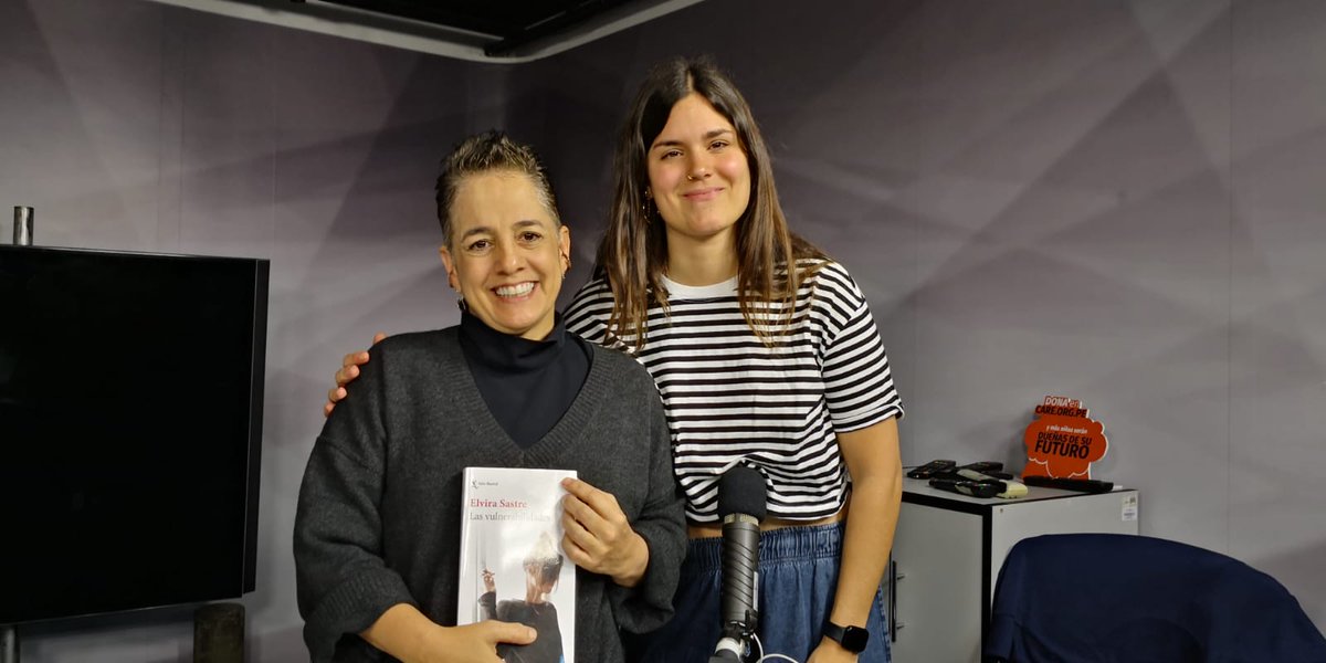 amelitus1304's tweet photo. Revive la entrevista de #PatriciaDelRío a la poeta española @elvirasastre en #LetrasEnElTiempo Escúchala las veces que lo desees en el podcast del programa en @RPPNoticias https://t.co/vdcpCY7APV