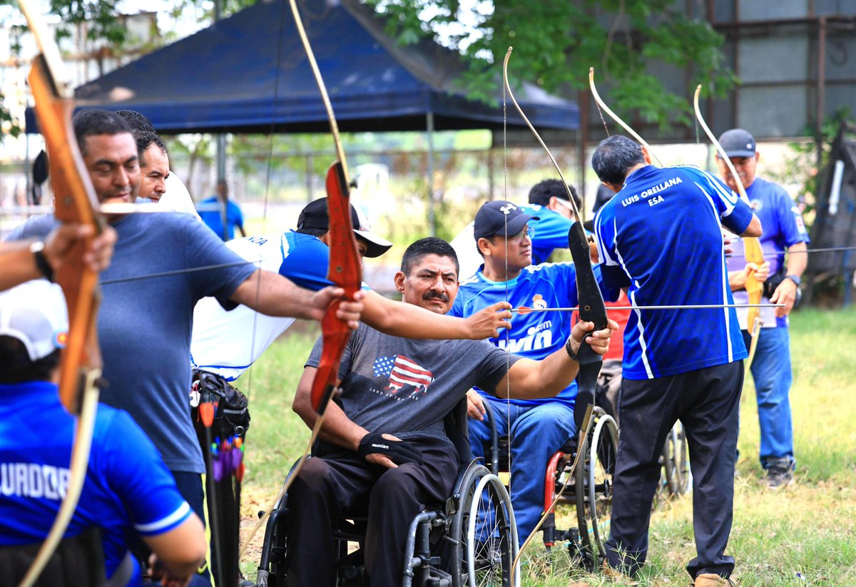 #LaFotoINDES 📸 El Comité Paralímpico de El Salvador realizó el Segundo Regional de la Zona Occidental de tiro con arco, un evento que tuvo como objetivo encontrar nuevos talentos. 😎🙌 #ConstruyendoElCamino
