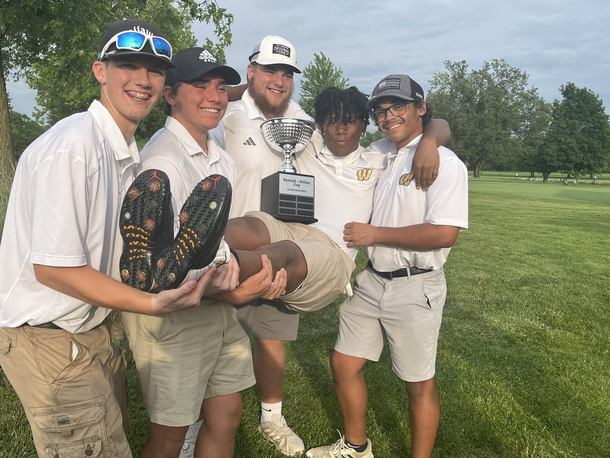 Congratulations to our Boys Golf ⛳️ team as they defeat Lawrence Central 386- 430!!! 🏆 @WCMediaKids @msdwarren