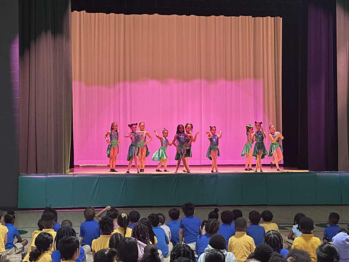 Colin Powell K-8 Academy tweet media