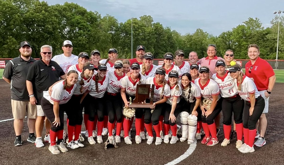 4A No. 5 CG softball 2024 Sectional Champs! CG beat Mooresville at home, 10-3. Henson WP, 6IP, 8K Barrett 1IP, 3K Janda HR, 2 2B, 4RBI, R Herrmann HR, RBI, R Baird HR, RBI, R Haberstroh 2B, 2 1B, 3RBI, 2R Meyer 2B, RBI, R Tharpe 2 1B 👇