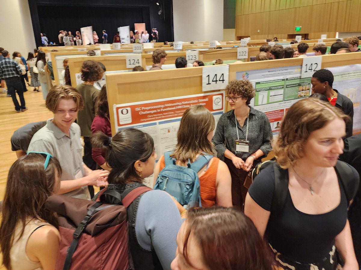 So stoked for my RAs, Debbie, Clara, and Nate, presenting at the @uoregon Undergraduate Research Symposium. Shoulder to shoulder turn out!