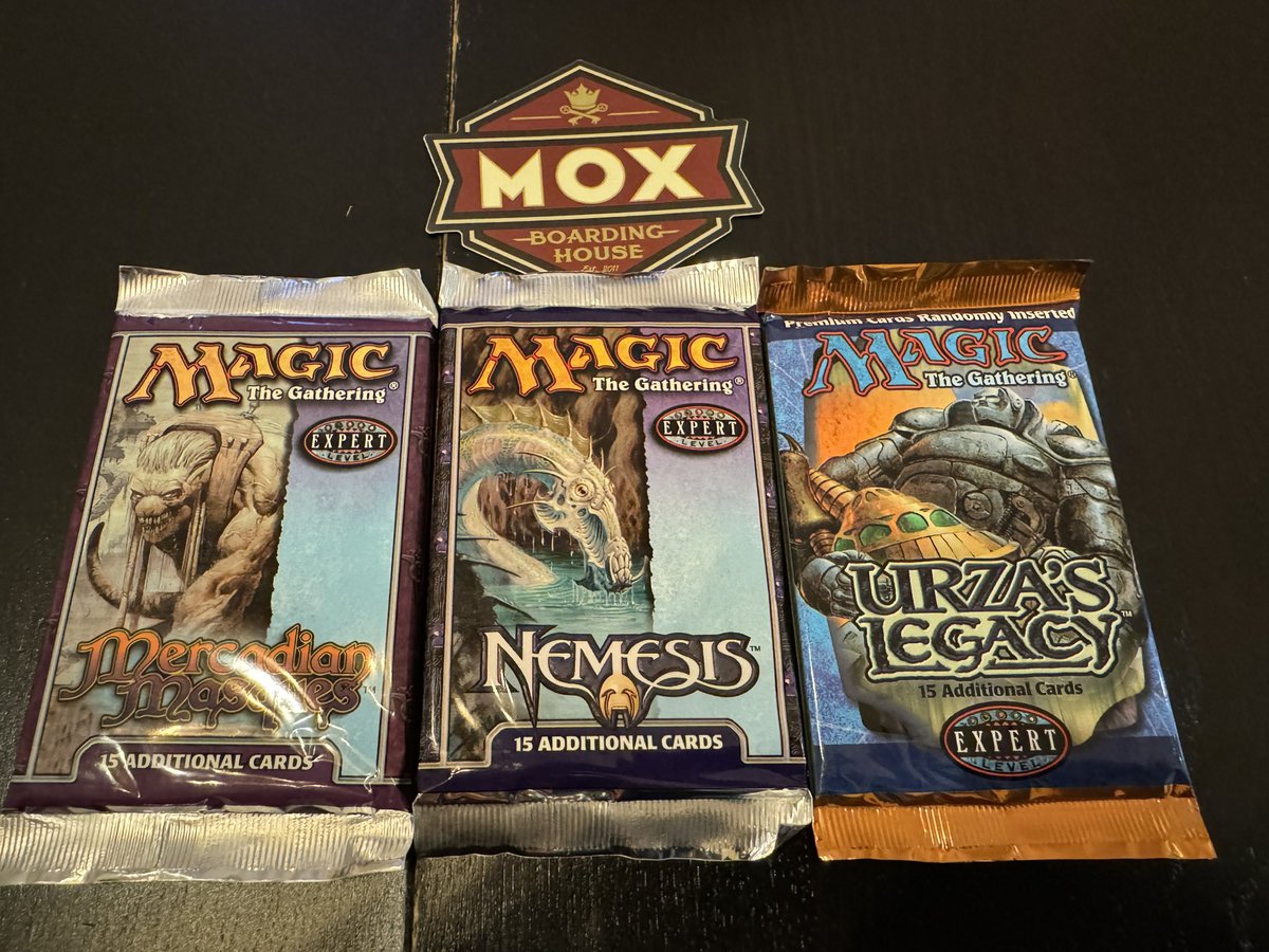We did a #ChaosDraft in Seattle, WA last weekend. 
These were the packs I bought from @MoxBoarding in Ballard. 

Nothing too special was opened, but it was a bomb draft for sure.