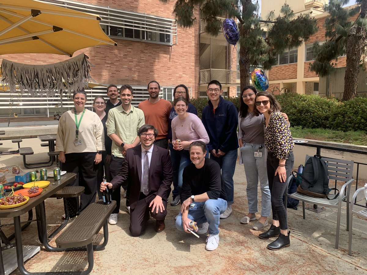 ladenardo's tweet image. Congrats to Dr. Gabriel! Great work today!!! 🎉🍾🎂