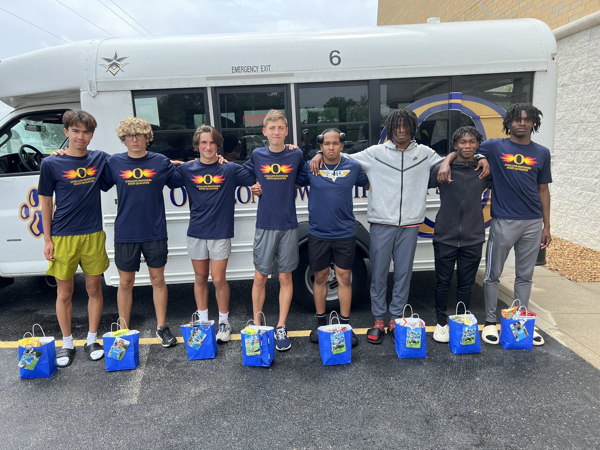 Our boys are off to the State Track meet! 
The meet starts tomorrow at approximately 2:20. We are competing in the following events -

4x800
4x100
3200
100
800
4x200
300 Hurdles 
1600
200

Go Panthers!!! 🥇