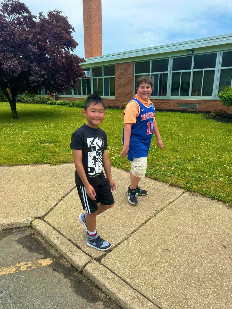 Miss Duffy tweet media