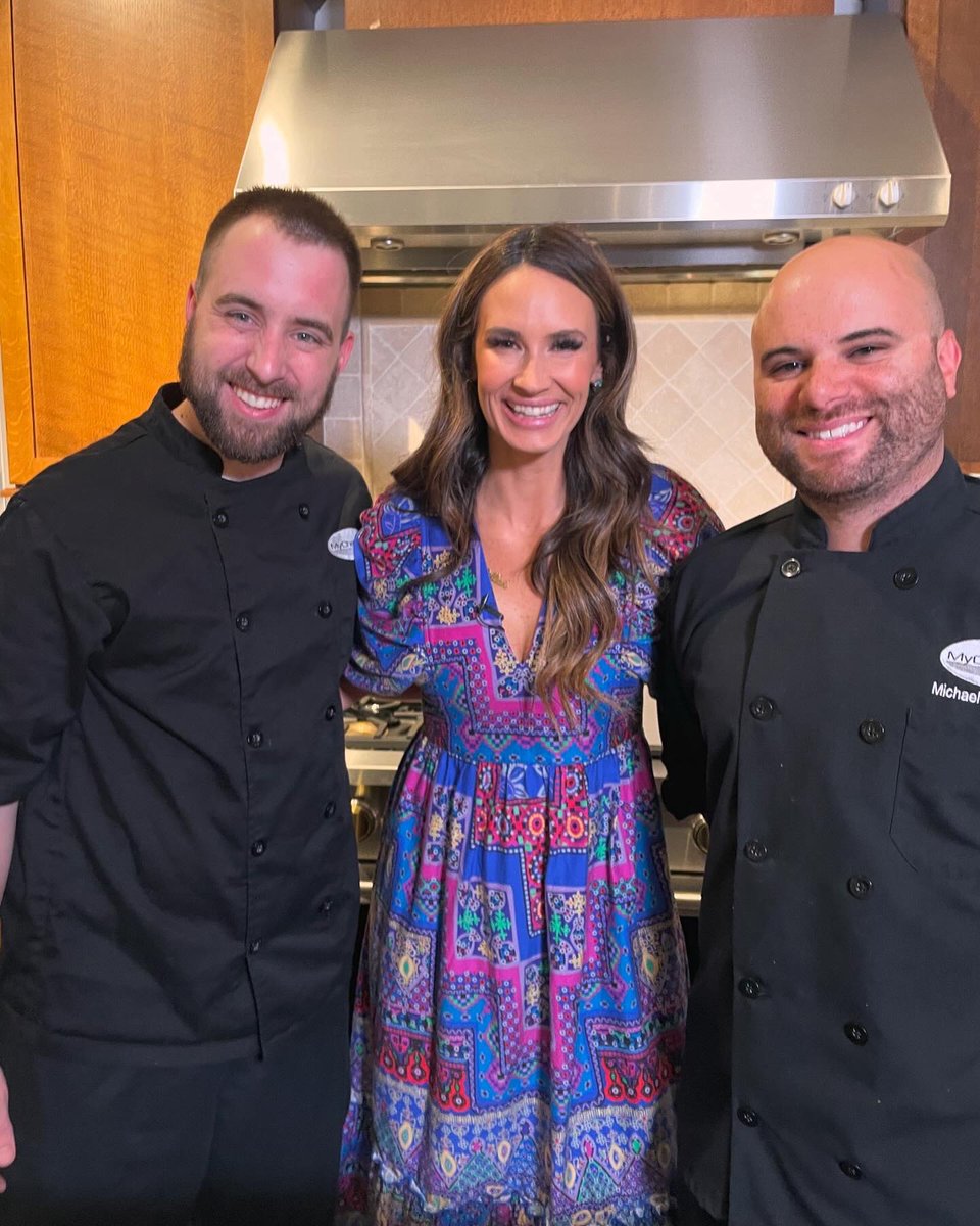 Chef Mikes Menu tweet media