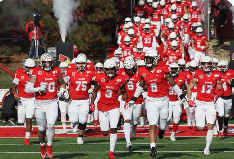 After a great conversation with @CoachSamOjuri22 I am blessed to receive my first D1 offer from Illinois State University. #AGTG @RedbirdFB @CoachKRHarrison @dodie4nic @CoachFocke @SC_BulldogFB @TheRealMylesT @shontaislp @c_thomas10 @intensifiedPink @TexasFootwork @CandusTaylor