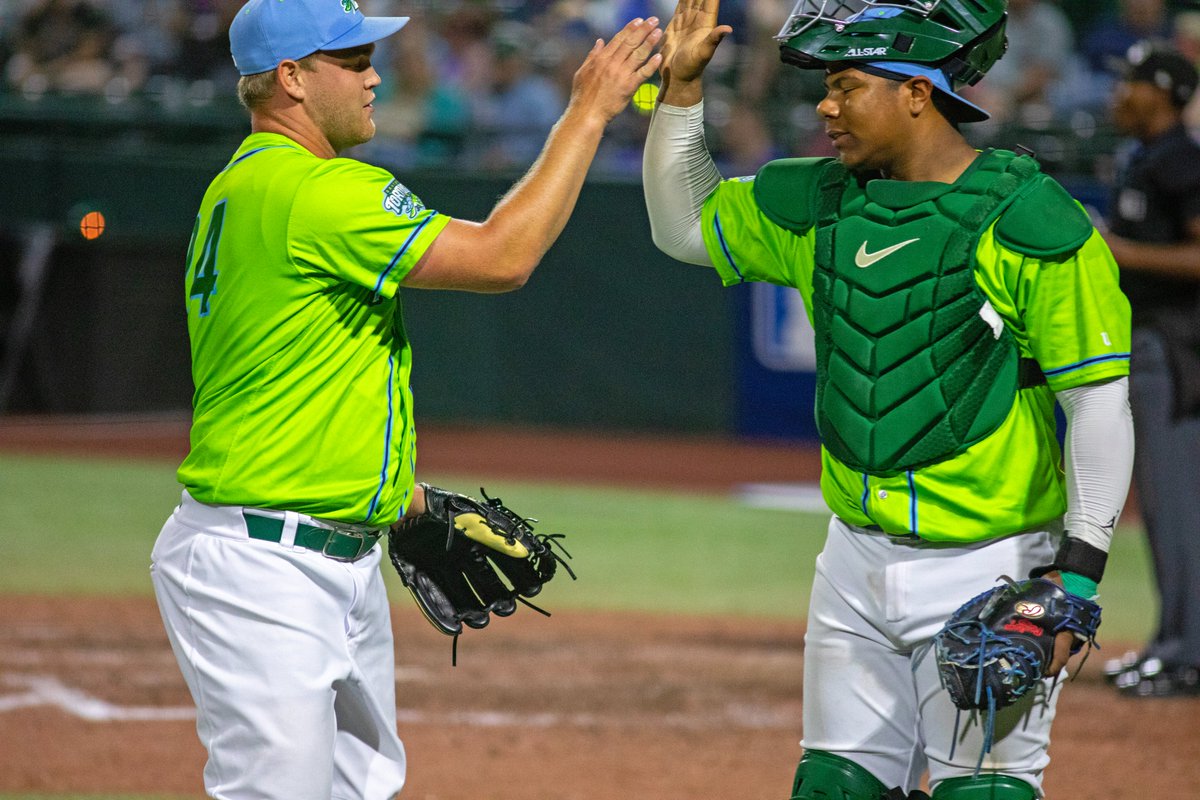 .@dylan_simmons19 works out of a jam in a scoreless 9th! The Tortugas need one to win it heading to the bottom of the 9th!