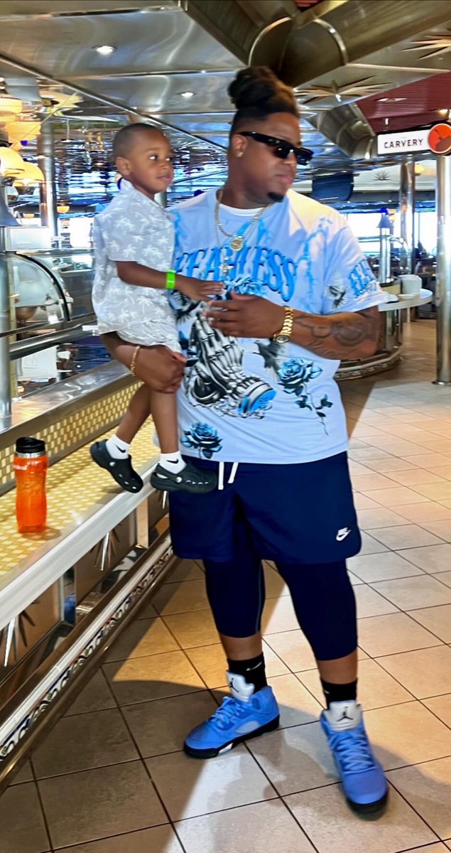 MackPlayaMade's tweet photo. Had a dream I went broke, I been up every since #BigMack #Cozumel2k24 🛳️ https://t.co/fNsO3m1vQP