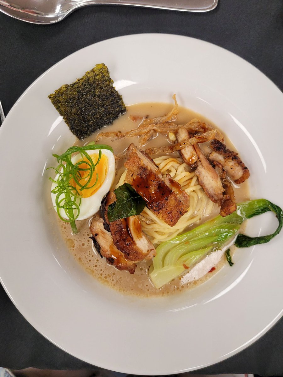 Central Memorial High School - CBE tweet media