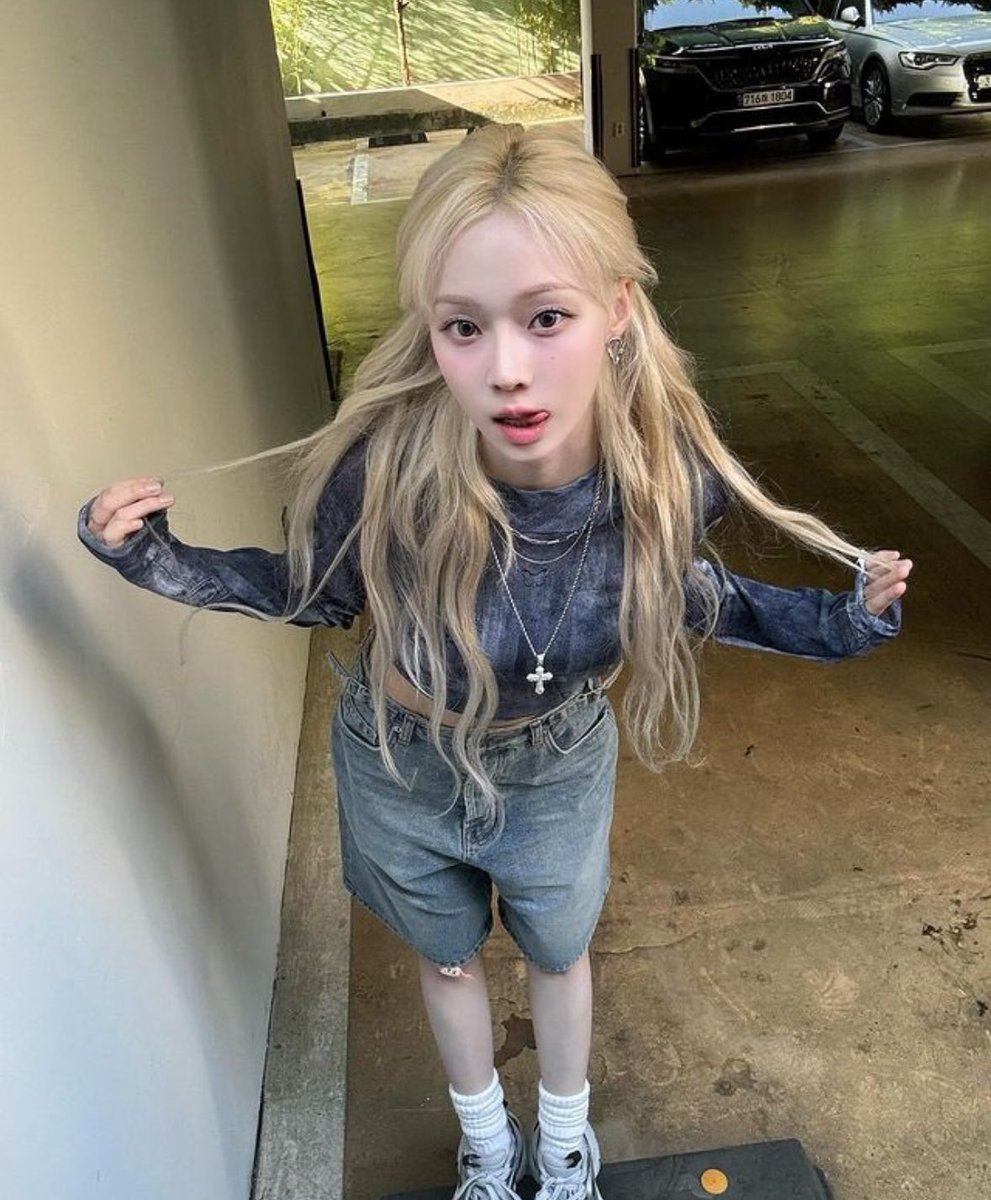 aewinteo's tweet photo. Hehehehehe hi 😋 https://t.co/96D3SJElrb