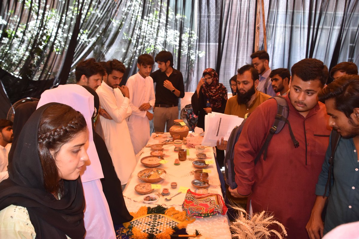 FSTMNSUA's tweet photo. #Traditional_Recipie_Competotion
Organized By Department of Food Science and Technology, F&amp;&amp;HS https://t.co/FjiaQcmwWP