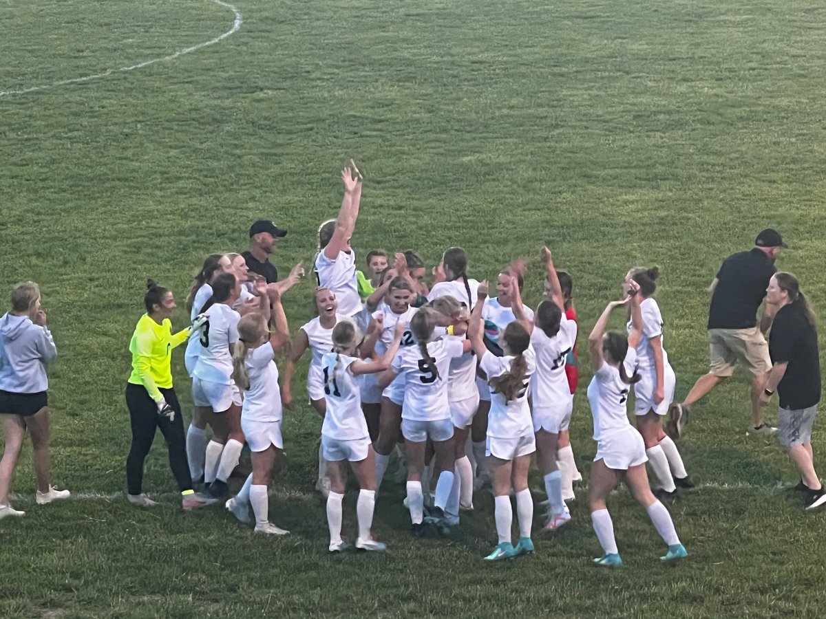TreynorNation's tweet image. STATE BOUND!!!!! Congratulations Treynor Girls Soccer. @TreynorCSD