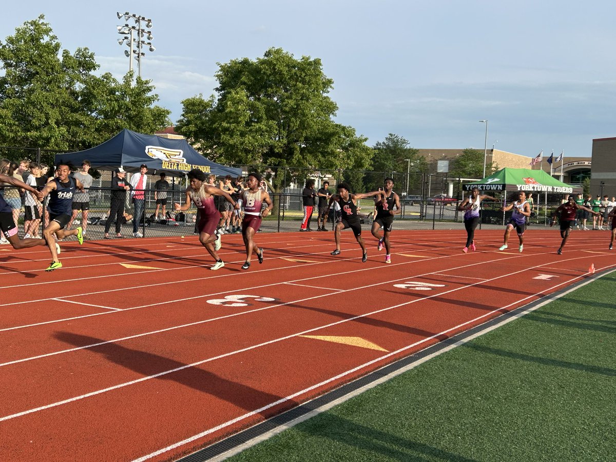 CRHS Track tweet media
