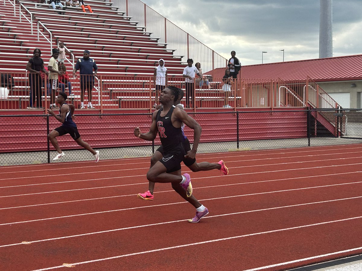 CRHS Track tweet media