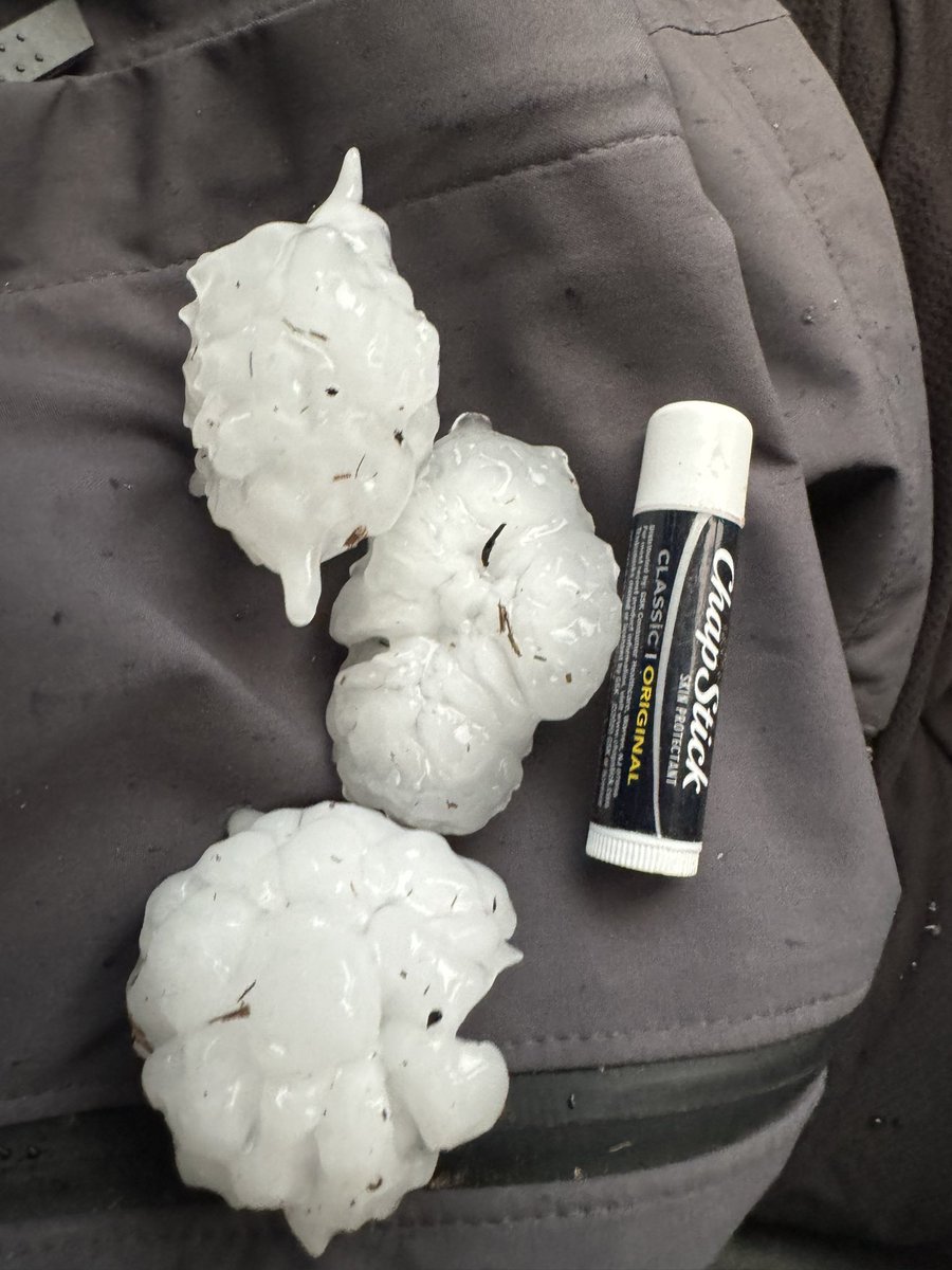 Chapstick-size hail that @MatthewCappucci just collected in Duke, Oklahoma.