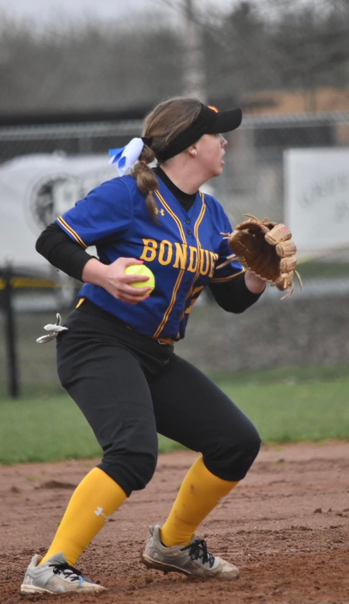 haileet14's tweet photo. And just like that I will never put on a Bonduel jersey again. Thankful to play my last game against court! Good luck the rest of the way girl! Excited to announce I was Unanimous First Team All Conference along with Player of the Year! 

Next stop -> @MuskiesSB 

#Playfor24💙 https://t.co/CoR5VBtdHc