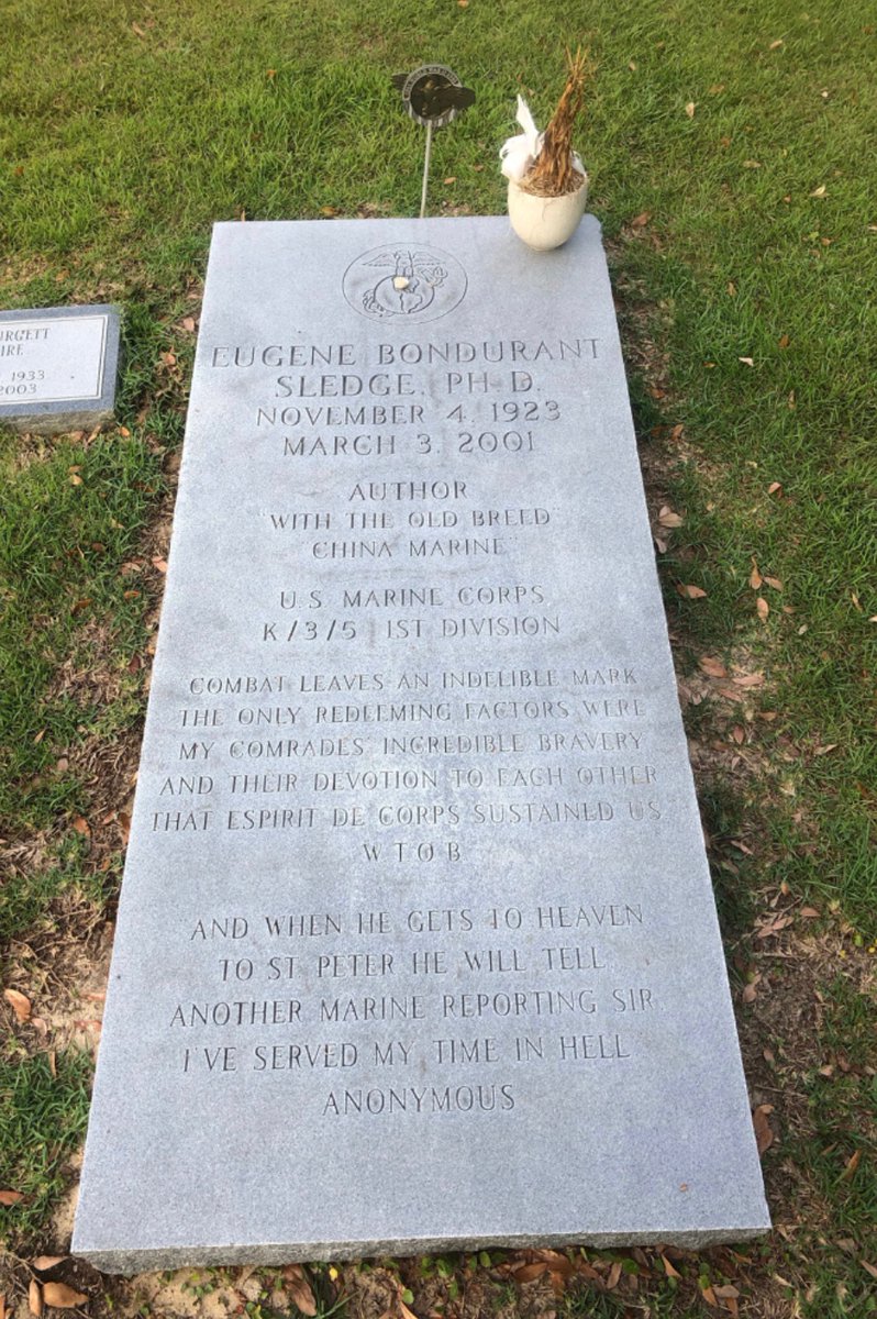 Eugene Sledge’s grave has something for everyone on it…what a legend. 🇺🇸