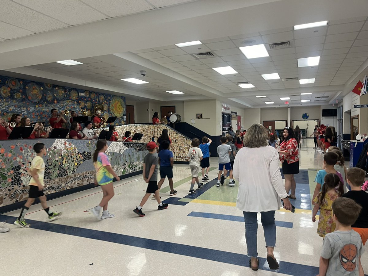 Discovery Ridge tweet media