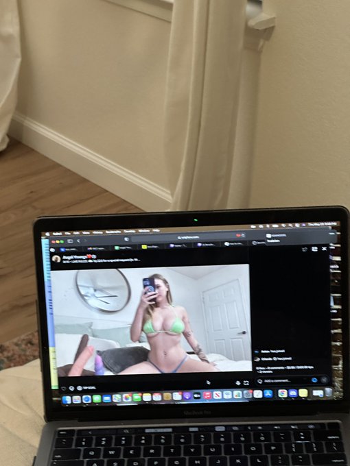 Going live :)) 
https://t.co/tnvGT44f16 https://t.co/tiJrceydLs
