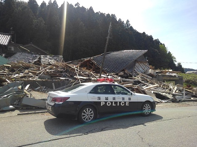 輪島市内など被災地各地においては、特別自動車警ら隊によるパトロールや防犯カメラの活用により、安全・安心の確保のための活動を続けています。 ＃令和６年能登半島地震 ＃警察 ＃茨城県警察 ＃パトロール