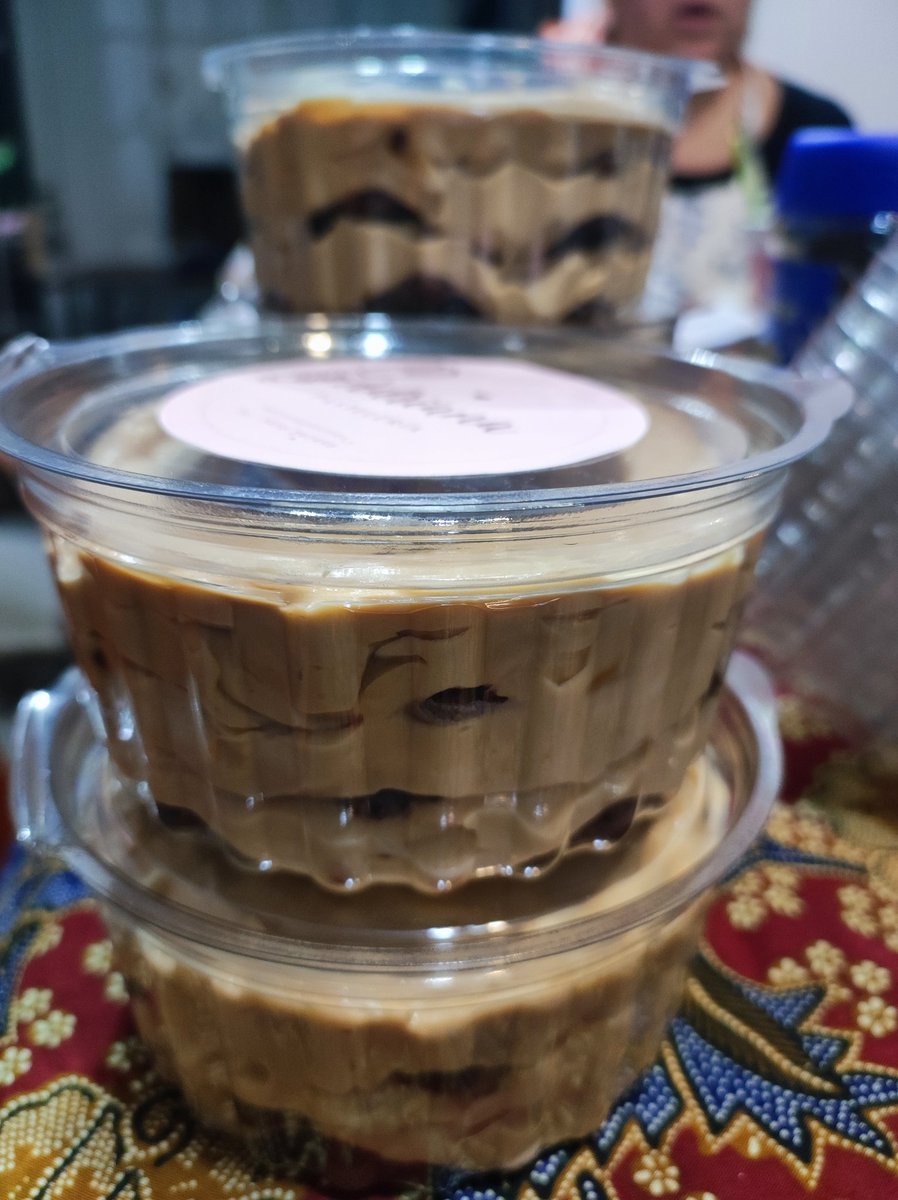 MI MAMA HACE POTES RE RICOS PARA VENDER ! 
TIRAMISU - CHOCOTORTA Y CHAJA 🤎👩🏻‍🍳