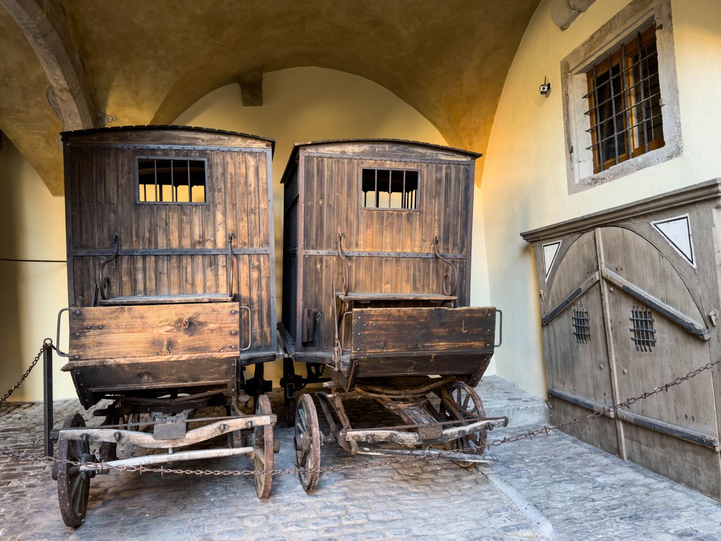 Crime and Punishment, Medieval style! Explore the intriguing Medieval Crime Museum in Rothenburg ob der Tauber. 🕵️#History #Museum

Read more 👉 lttr.ai/AS6EW