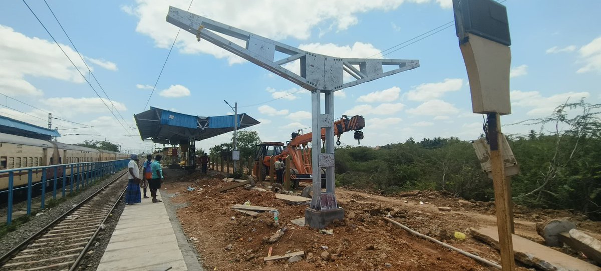 As part of #AmritBharatStationScheme, major upgrades are underway to transform the #Mannargudi Railway station
#Thiruvarur |  #மன்னார்குடி @PattukkottaiU @UpdatesTanjore   @Kmu_express  @KRD_forum @Trichiites @Nammathanjavur2 @deltabioscope @Tvrdevelopment @trichy360media