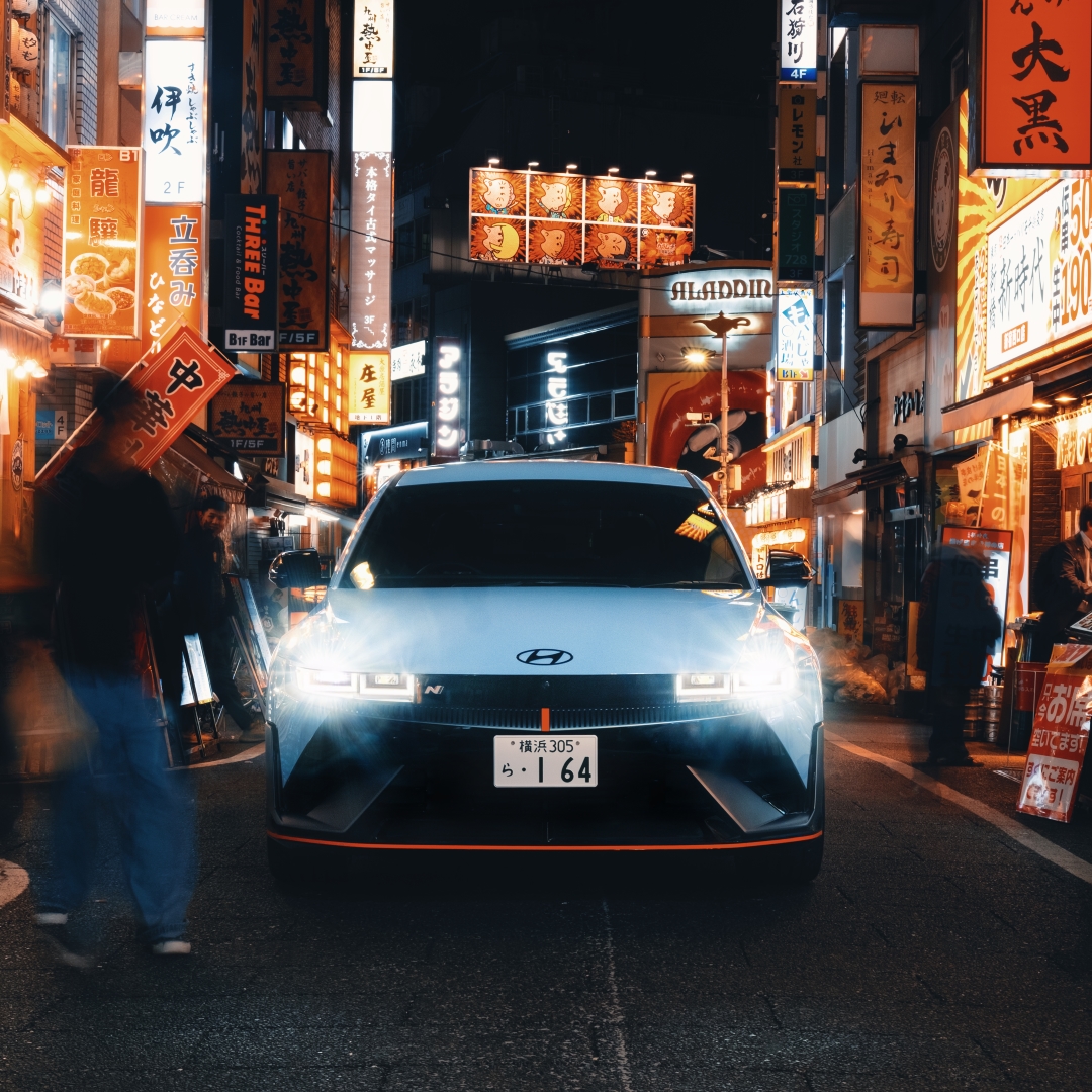 Hyundai_japan's tweet photo. IONIQ 5 Nと楽しむ東京の夜
by Azzy (Instagram azzyjelly)
IONIQ 5 N First Edition 購入予約は5月30日まで受付中!
詳細はこちら▼
https://t.co/pX1Umf7GLO
#Hyundai #ヒョンデ #HyundaiN #Neverjustdrive #IONIQ #IONIQ5N #アイオニック #アイオニック5N #EV #HighPerformanceEV #電気自動車 #高性能EV #ドリフトできるEV #IONIQ5Nで走る楽しさを再び