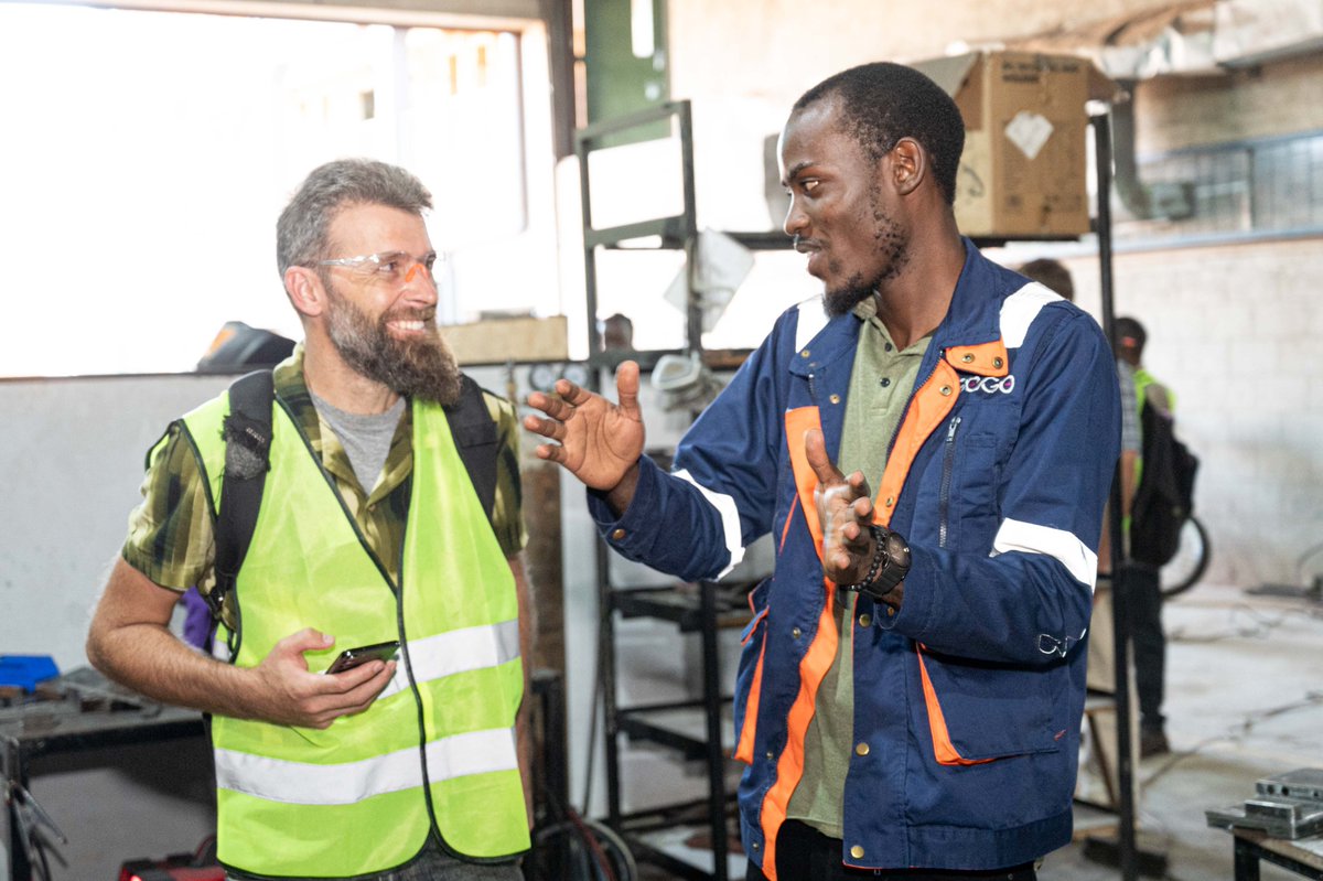 We hosted Kazo Technical Institute at GOGO Electric on May 20, 2024. We're partnering with vocational institutions to equip individuals with green job skills. We toured 10 Kazo graduates now working in our production and assembly team

#GreenJobs #VocationalTraining #GOGOElectric