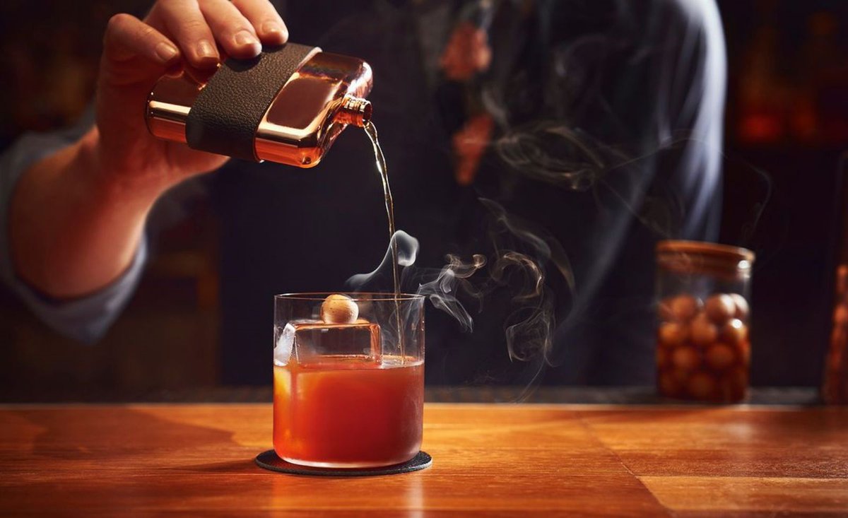 BLLNR's tweet photo. Singapore Shines in The Pinnacle Guide's First List of Top Cocktail Bars https://t.co/JWoNUQltcz https://t.co/jotXVHKqd1