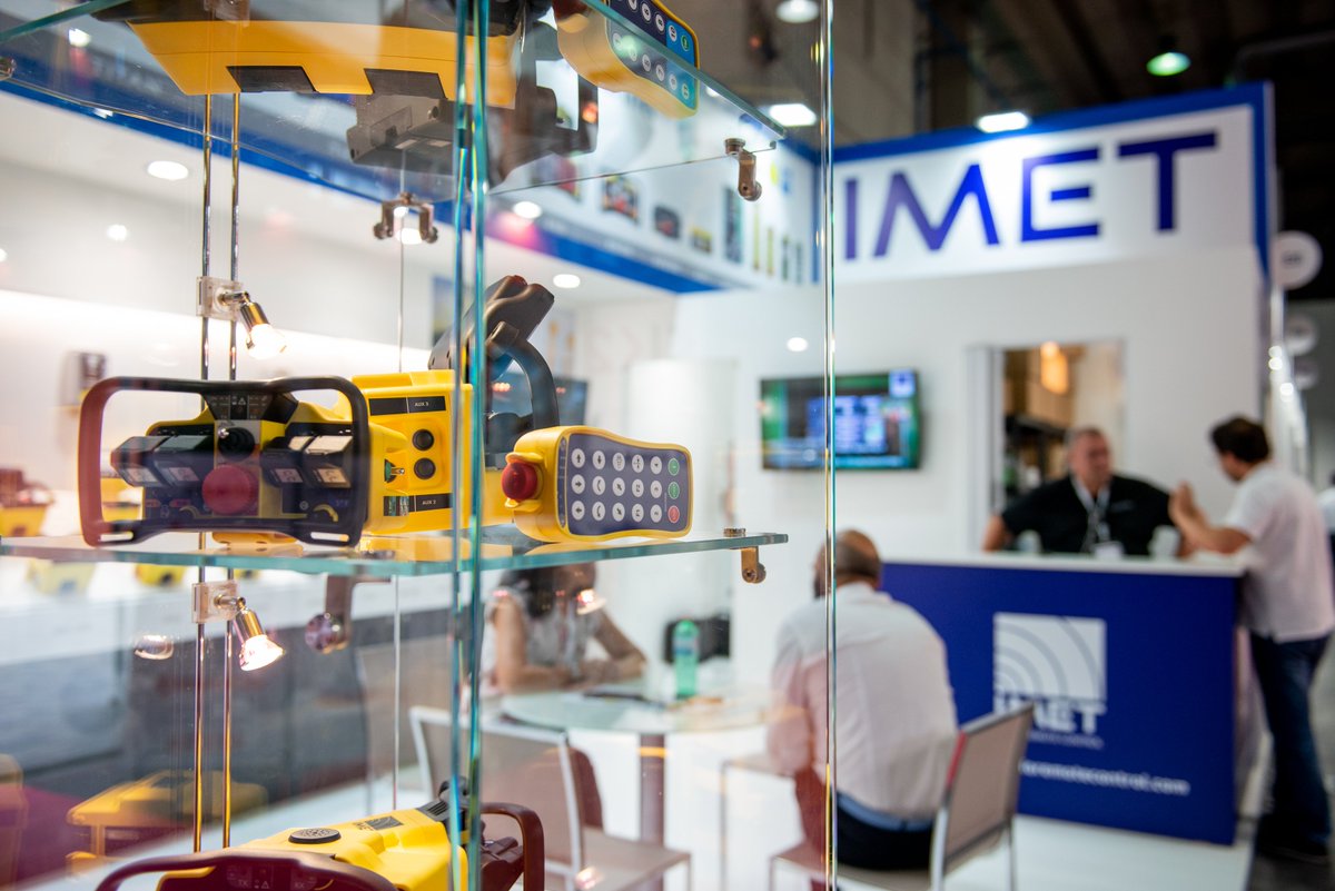 1constructionHQ's tweet image. IMET to showcase new TITAN transmitter for safe &amp;amp; efficient operation of excavators, trenching machines &amp;amp; pipelayers at Pipeline &amp;amp; Gas Expo 2024.

#PipelineExpo #IMET #radioremotecontrol #Construction
Read about it and more: constructionhq.world/issue-sections…
