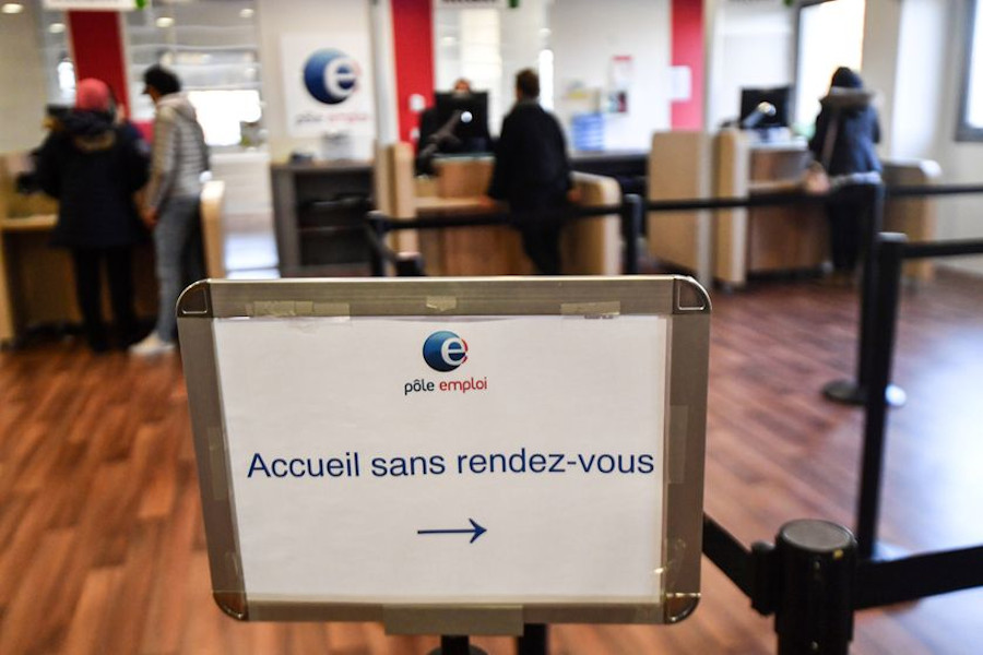 🔴 Chômage : pourquoi la nouvelle réforme n’a aucune justification financière Le gouvernement a annoncé de nouvelles règles pour l’assurance chômage à compter du 1er juillet 2024. Avec de nouvelles économies sur le dos des personnes privées d'emploi. ➡️ rapportsdeforce.fr/classes-en-lut…