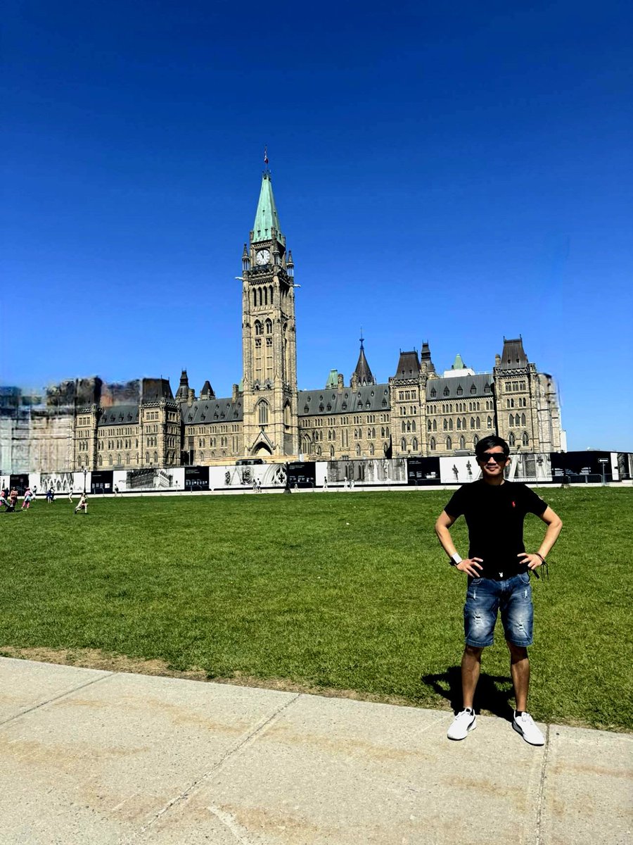 DonStephenGB's tweet photo. Parliament Buildings in Ottawa 🇨🇦🇨🇦🇨🇦 https://t.co/kIqdJXVT1X
