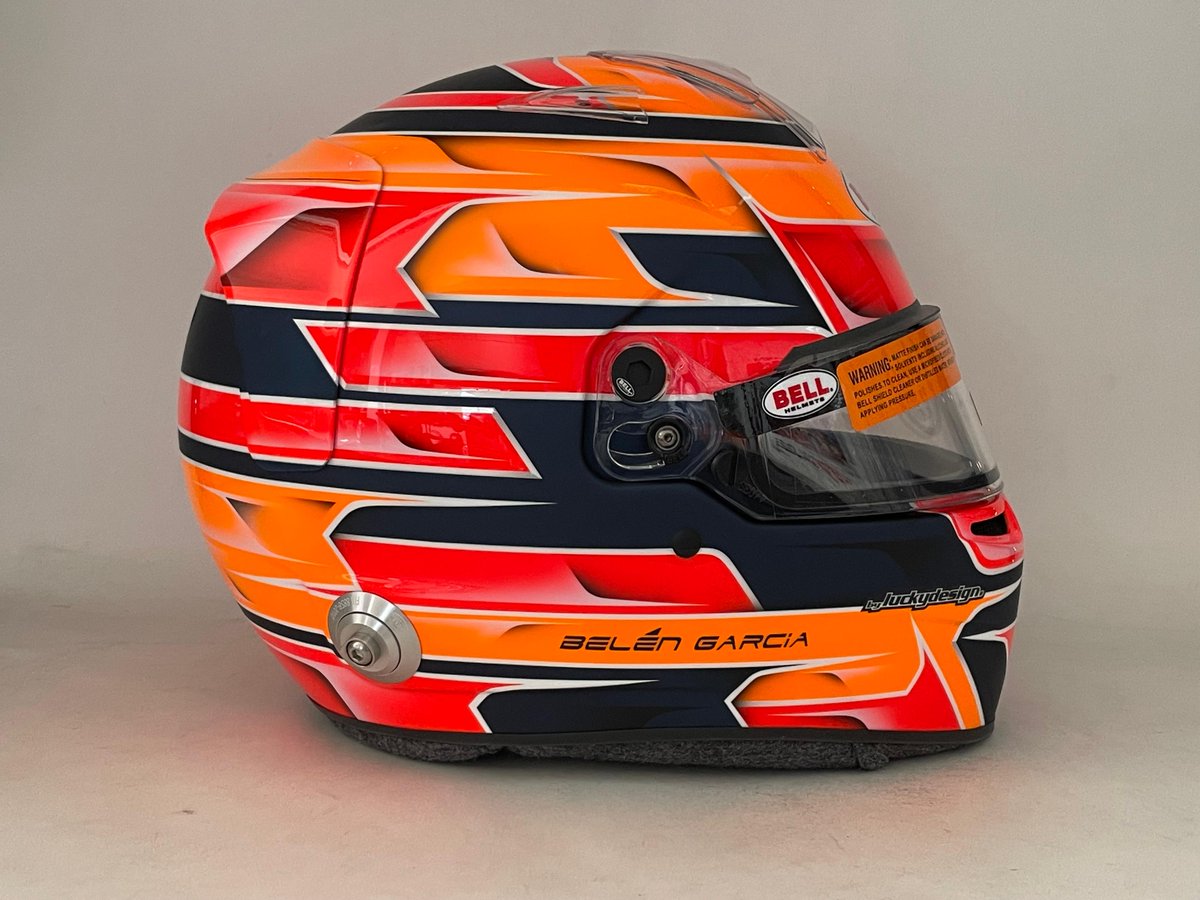 LuckyDesignSrl's tweet photo. Totally fell in love with the contrast of glossy fluo colors and matte blue🙌🏻

Huge thanks to @belengarciaes for trusting us also this time🙏🏻

Save this post if you like this design as well!

#racing #helmet #bell #luckydesign https://t.co/dLMyRRygeQ