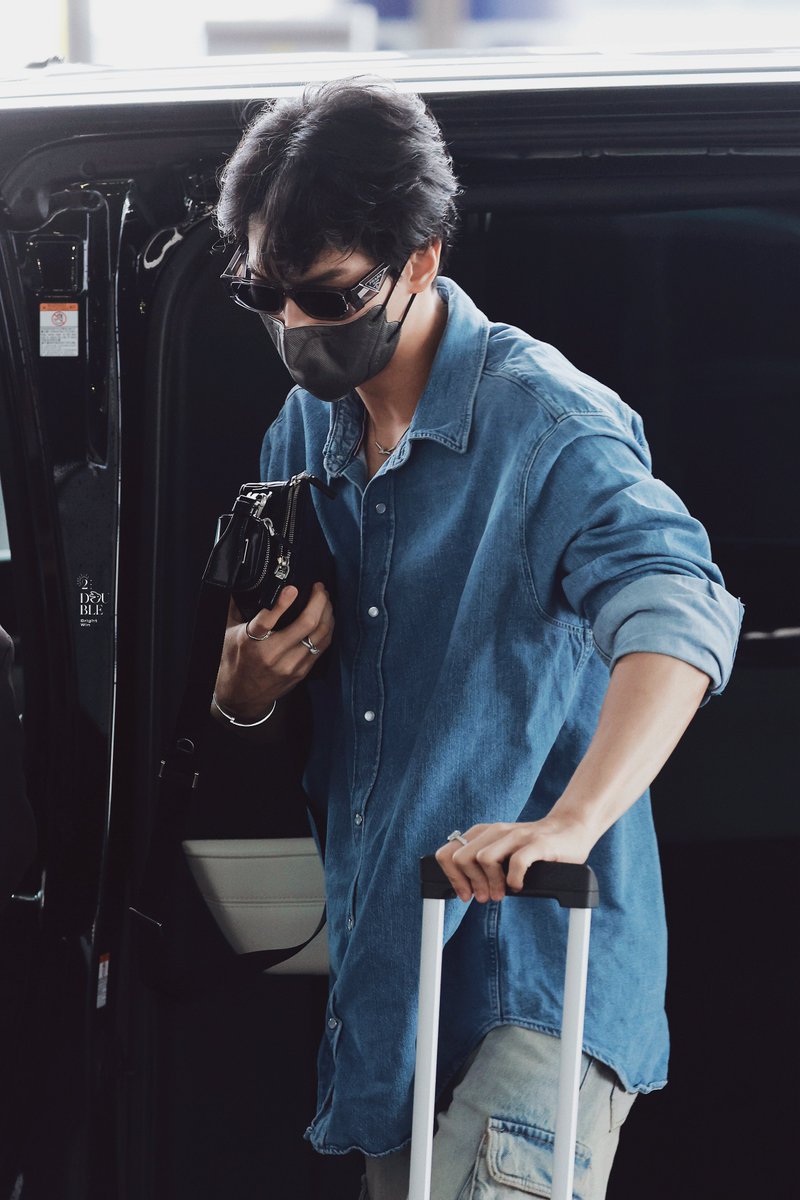 loveyou3000bw's tweet photo. 🇭🇰🛫

#WinHolidateFanconInHongKong
#winmetawin
@winmetawin https://t.co/TCplQyiq8y