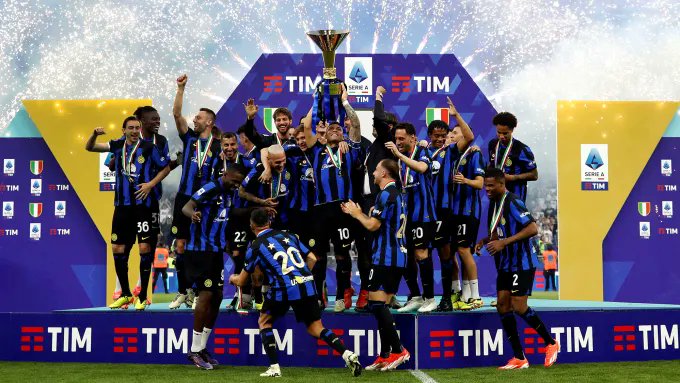 🚨NEWS🚨:Inter Milan taken over by US investment firm Oaktree after Chinese owners fail to repay loan.

In a statement, Oaktree said: “We understand the great responsibility towards the community and the historical legacy of Inter.#intermilan