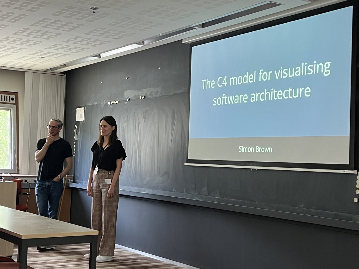 And day 4 (already the last one 😱) kickstarts with <a href="/simonbrown/">Simon Brown</a> on the #c4model for visualizing software architecture…