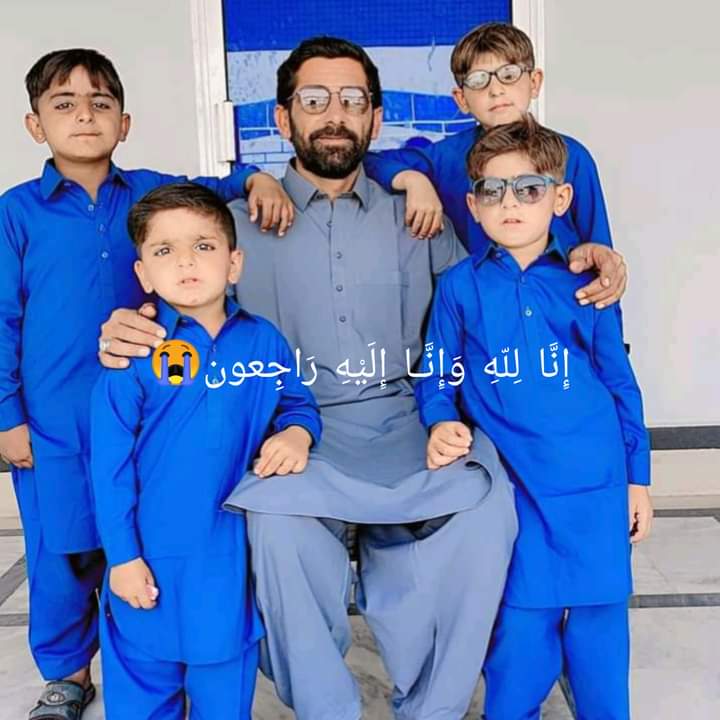 #سردارڀوتارMyFoot
تون ڪنھن ڪنھن کي خاموش ڪندي،اعلان ھزارين مان ن رڳو،
A brave journalist Nasrullah Ghadani sacrifice his life for the sake of Sindhi Nation.
He killed by Wadeera Mafia.
May Almighty Allah Rest his soul in peace.