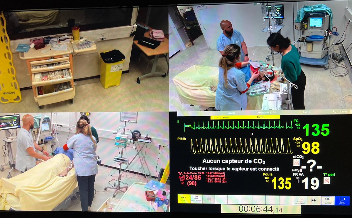 LabForSims's tweet image. DU &quot;Stratégie de prise en charge paramédicale du traumatisé grave à l&apos;hôpital&quot; (@UnivParisSaclay @HopitalBicetre). 
Bravo à tous les apprenants et à l&apos;équipe paramédicale de Bicêtre. 
Inscriptions ouvertes pour l&apos;année prochaine : medecine.universite-paris-saclay.fr/formations/for…