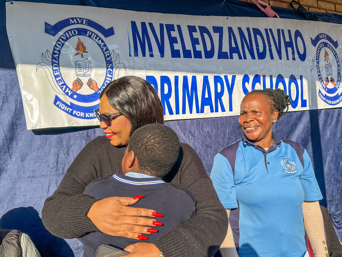 GautengHealth's tweet photo. MEC for Health and Wellness, @NkomoNomantu this morning led the Integrated School Health Programme and donated essentials to learners including school shoes and sanitary towels at Mveledzandivho Primary School in Chaiwelo, Soweto #AsibeHealthyGP #30YearsOfHealth https://t.co/JRuf79x6fk