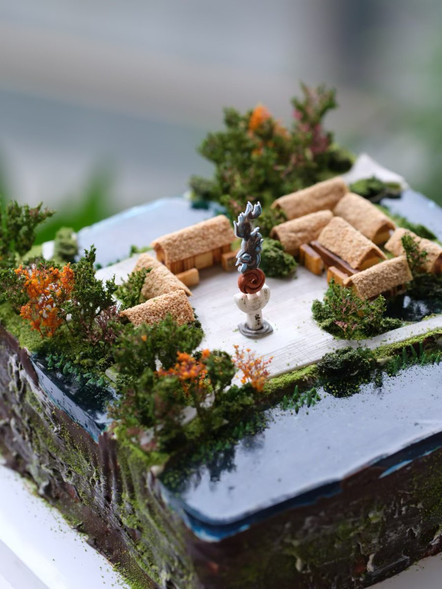 DiscoverYuhang's tweet photo. The Liangzhu Ancient City Site "Hides" in a 6-inch cake🎂! #Yuhang 📍 Micro Landscape Cake Maker Wang Fang skillfully reproduces 5000 years of civilization,with mountains⛰️,city walls,water system,plants...everything vividly and comprehensively present🫣.#SweetChef #CakeLovers #CakeChallenge
