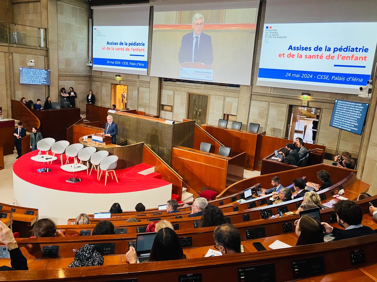 En direct des #assisesdelapediatrie au @lecese pour @senateursPS 👉🏼 L’Art 3 de la convention internationale de l’enfant rappelle ce droit essentiel à la santé et au bien être ‼️ Les carences sont nombreuses pour le garantir 🔴 400 propositions présentées ce jour