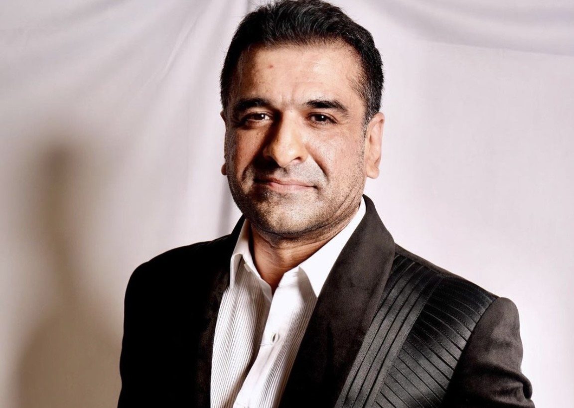 UrbanAsian's tweet image. Bollywood Actor Eijaz Khan is in a happy space with the right career opportunities! @KhanEijaz #EijazKhan urbanasian.com/entertainment/…