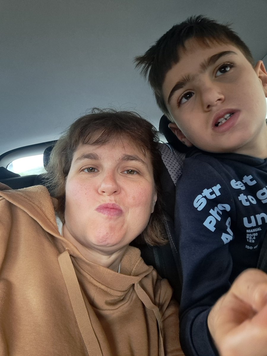 yrys_1977's tweet photo. In viaggio per il DynamoCamp!!baci baci a tutti!!😘😘🫶🫂💙 #autismononverbale #dynamocamp https://t.co/Zvjcx2m1Nn