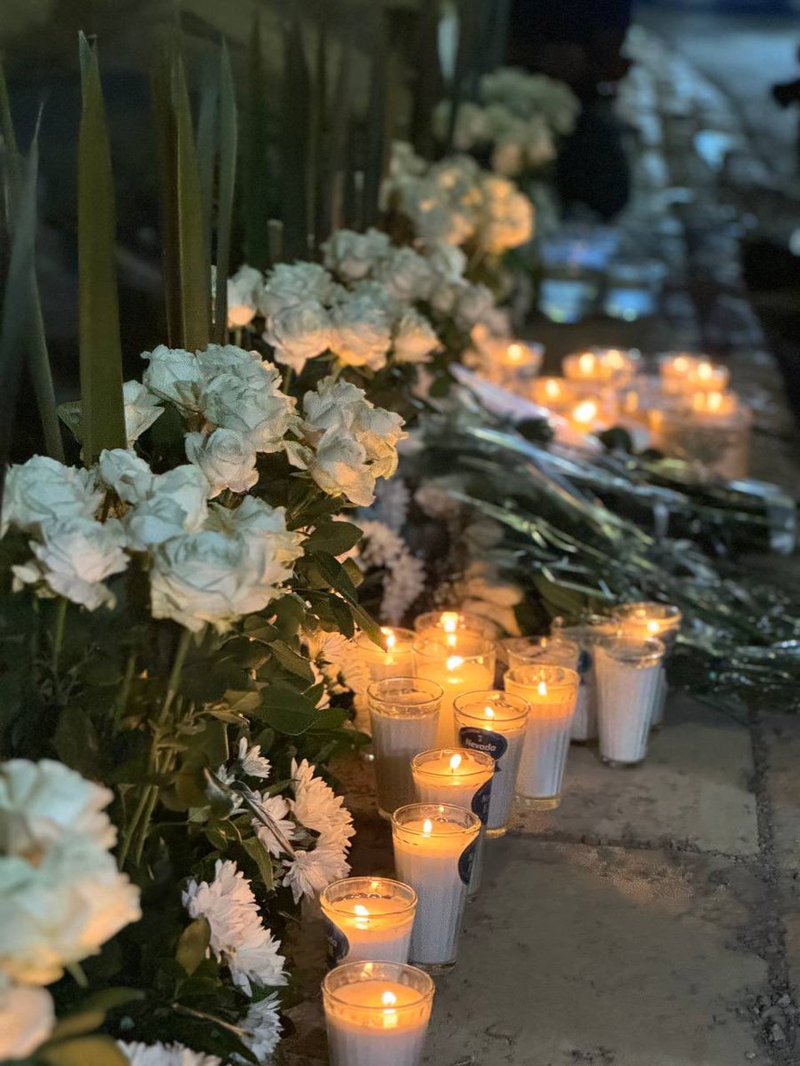 En memoria de Elvira, Antonia, María Elisa, José de Jesús, Laura, Martha Alicia, Juana María, Alejandro y Olga.