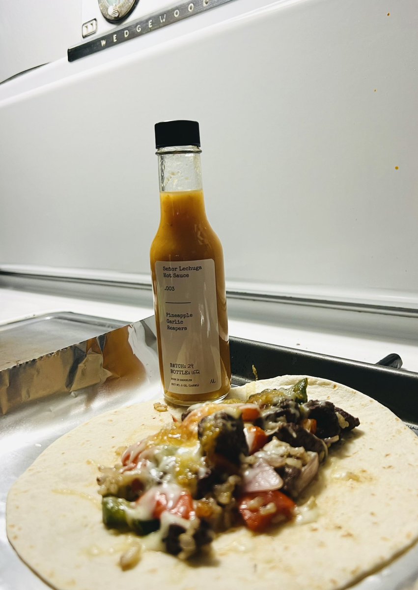 AlexIlten's tweet photo. @SenorLechugaHot  where can I find you on Nostr? 🌶️☀️🍍🔥🙏🏼 https://t.co/RBdWWqpFEe